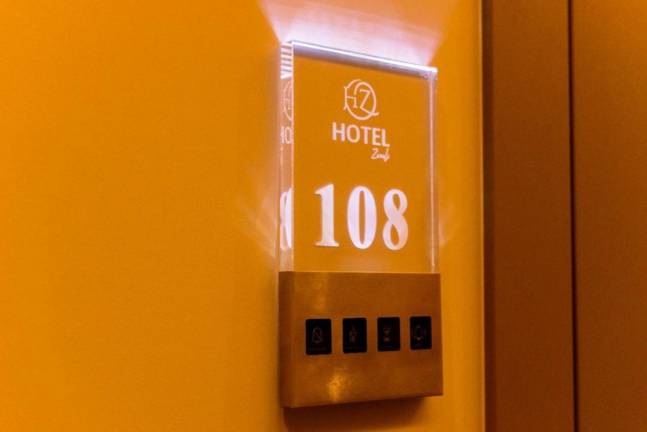 Hotel Zeneli Vlorë Екстериор снимка